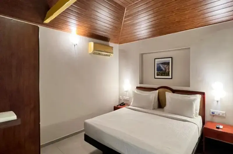 Premium air conditioned guest room accommodation with modern amenities at Abad Harmonia.
